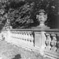 Balustrada z waz z piaskowca - zdjcie sprzed 1945 roku